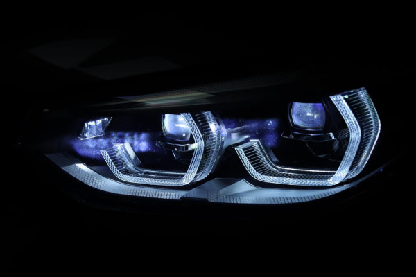 BMW X4 XDrive30i / PANODAK / KEYLESS / HUD / CAMERA / DODEHOEK / STUUR+STOELVERW BMW X4 XDrive30i / PANODAK / KEYLESS / HUD / CAMERA / DODEHOEK / STUUR+STOELVERW