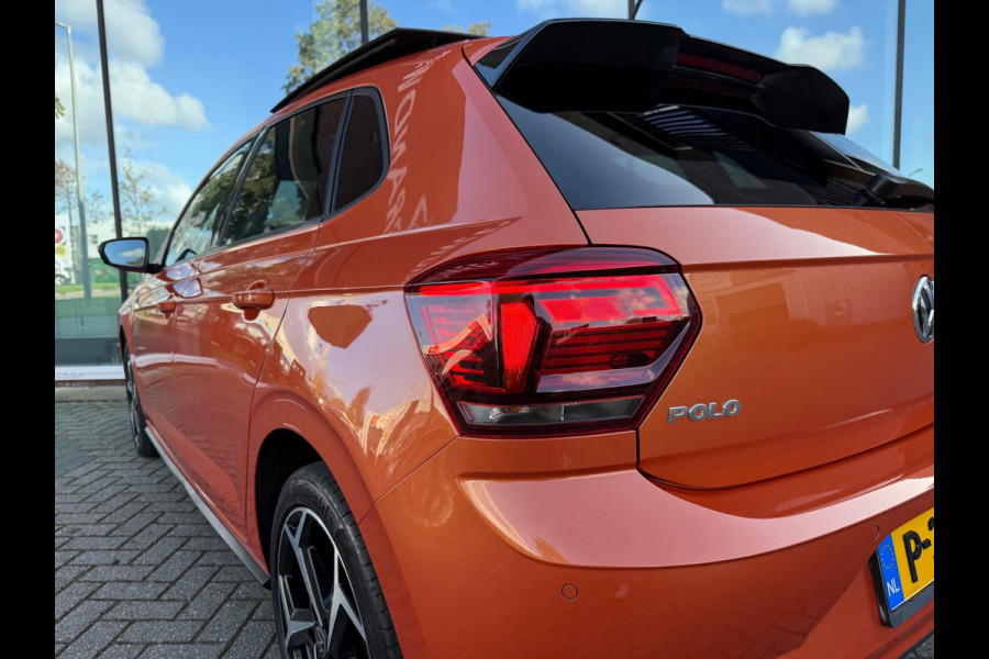 Volkswagen Polo 1.0 TSI 116PK Highline Business R - Automaat - Pano/schuifdak - Navi - Camera - Climate Volkswagen Polo 1.0 TSI 116PK Highline Business R - Automaat - Pano/schuifdak - Navi - Camera - Climate