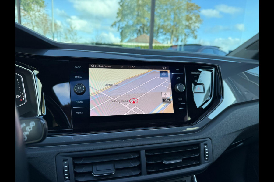 Volkswagen Polo 1.0 TSI 116PK Highline Business R - Automaat - Pano/schuifdak - Navi - Camera - Climate Volkswagen Polo 1.0 TSI 116PK Highline Business R - Automaat - Pano/schuifdak - Navi - Camera - Climate