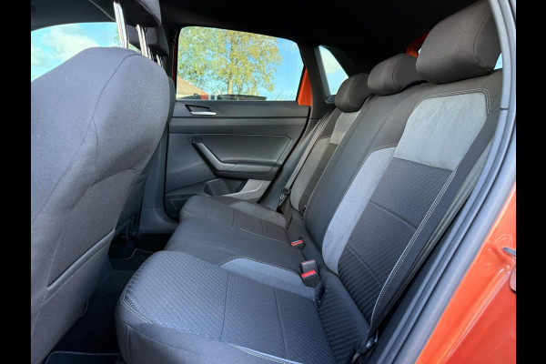 Volkswagen Polo 1.0 TSI 116PK Highline Business R - Automaat - Pano/schuifdak - Navi - Camera - Climate Volkswagen Polo 1.0 TSI 116PK Highline Business R - Automaat - Pano/schuifdak - Navi - Camera - Climate