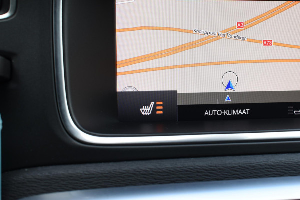 Volvo V40 Cross Country T3 152PK Polar+ Luxury Automaat / Navigatie / Trekhaak / Leren bekleding / Stoelverwarming / Parkeersensoren v+a / Panoramadak / Achteruitrijcamera / Privacy Glass Volvo V40 Cross Country T3 152PK Polar+ Luxury Automaat / Navigatie / Trekhaak / Leren bekleding / Stoelverwarming / Parkeersensoren v+a / Panoramadak / Achteruitrijcamera / Privacy Glass