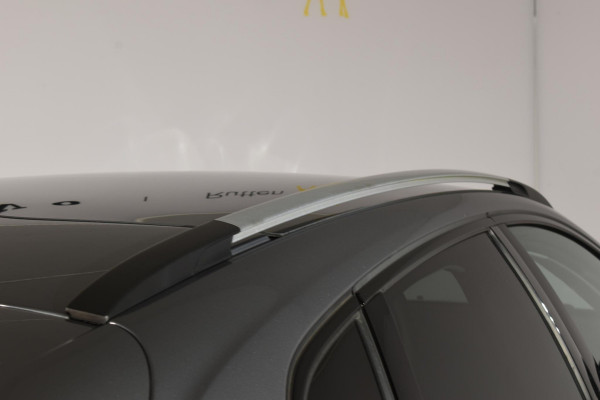 Volvo V40 Cross Country T3 152PK Polar+ Luxury Automaat / Navigatie / Trekhaak / Leren bekleding / Stoelverwarming / Parkeersensoren v+a / Panoramadak / Achteruitrijcamera / Privacy Glass Volvo V40 Cross Country T3 152PK Polar+ Luxury Automaat / Navigatie / Trekhaak / Leren bekleding / Stoelverwarming / Parkeersensoren v+a / Panoramadak / Achteruitrijcamera / Privacy Glass