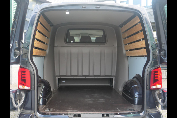 Volkswagen Transporter 2.0 TDI 150 | Aut. | DC | Bulli | L2H1 | Navi | Cruise | Airco.. Volkswagen Transporter 2.0 TDI 150 | Aut. | DC | Bulli | L2H1 | Navi | Cruise | Airco..
