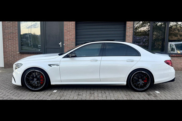 Mercedes-Benz E-Klasse E63S AMG 4MATIC 612PK Head-Up 3D Burmester Pano Luchtvering Voll Mercedes-Benz E-Klasse E63S AMG 4MATIC 612PK Head-Up 3D Burmester Pano Luchtvering Voll
