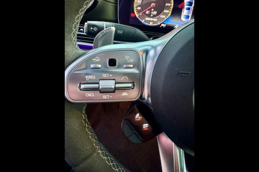 Mercedes-Benz E-Klasse E63S AMG 4MATIC 612PK Head-Up 3D Burmester Pano Luchtvering Voll Mercedes-Benz E-Klasse E63S AMG 4MATIC 612PK Head-Up 3D Burmester Pano Luchtvering Voll