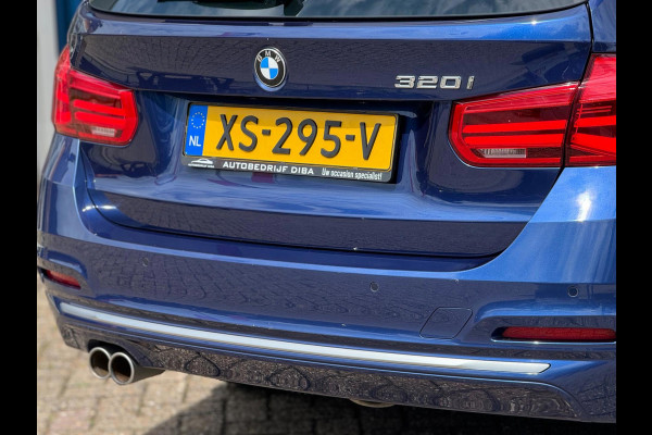 BMW 3 Serie Touring 320i Luxury 2019 AUT NAVI LEDER 1e Eig!