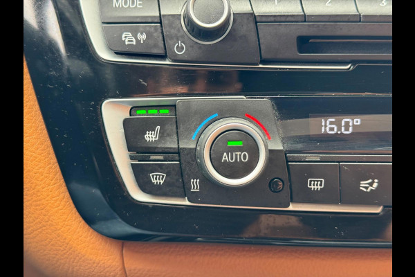 BMW 3 Serie Touring 320i Luxury 2019 AUT NAVI LEDER 1e Eig!