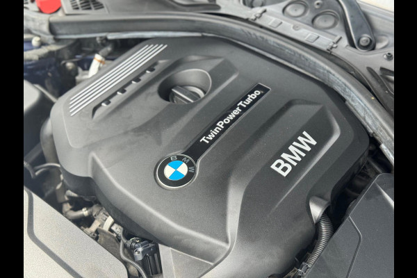 BMW 3 Serie Touring 320i Luxury 2019 AUT NAVI LEDER 1e Eig!