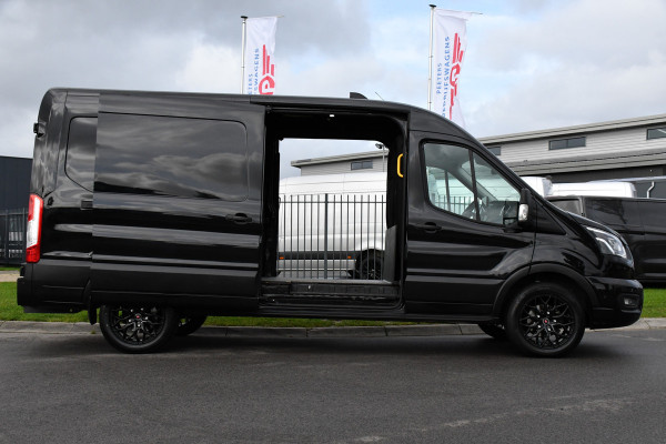 Ford Transit 350 2.0 TDCI L3H2 RWD Black Edition Adaptieve Cruise, Camera, 3500kg Trekhaak, 2 x Schuifdeur, Carplay, Xenon, 165pk, Automaat, Uniek! Ford Transit 350 2.0 TDCI L3H2 RWD Black Edition Adaptieve Cruise, Camera, 3500kg Trekhaak, 2 x Schuifdeur, Carplay, Xenon, 165pk, Automaat, Uniek!