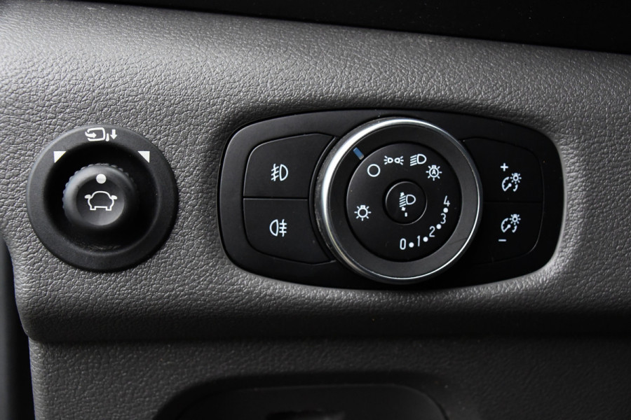 Ford Transit 350 2.0 TDCI L3H2 RWD Black Edition Adaptieve Cruise, Camera, 3500kg Trekhaak, 2 x Schuifdeur, Carplay, Xenon, 165pk, Automaat, Uniek! Ford Transit 350 2.0 TDCI L3H2 RWD Black Edition Adaptieve Cruise, Camera, 3500kg Trekhaak, 2 x Schuifdeur, Carplay, Xenon, 165pk, Automaat, Uniek!