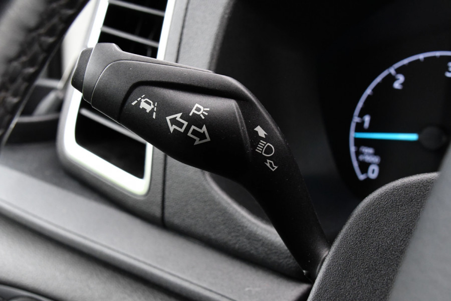 Ford Transit 350 2.0 TDCI L3H2 RWD Black Edition Adaptieve Cruise, Camera, 3500kg Trekhaak, 2 x Schuifdeur, Carplay, Xenon, 165pk, Automaat, Uniek! Ford Transit 350 2.0 TDCI L3H2 RWD Black Edition Adaptieve Cruise, Camera, 3500kg Trekhaak, 2 x Schuifdeur, Carplay, Xenon, 165pk, Automaat, Uniek!