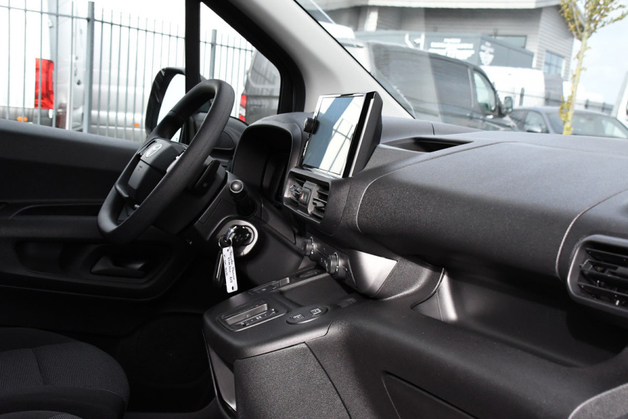 Toyota PROACE CITY Electric l2 50 kWh PB Edition 5 x Direct Leverbaar! Camera, Cruise, 2 x Schuifdeur, Carplay, 136pk, Toyota PROACE CITY Electric l2 50 kWh PB Edition 5 x Direct Leverbaar! Camera, Cruise, 2 x Schuifdeur, Carplay, 136pk,