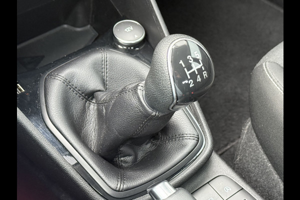 Ford Fiesta BWJ 2019 | 1.1 85PK Trend | TREKHAAK | AIRCO | PDC | NAVI | CRUISE | LICHTMETAAL