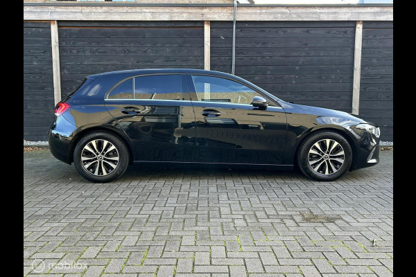 Mercedes-Benz A-Klasse 180 Business Solution FM nav / Camera / Half leder / LED