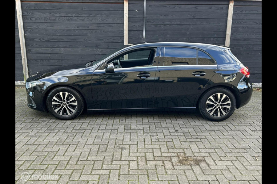 Mercedes-Benz A-Klasse 180 Business Solution FM nav / Camera / Half leder / LED