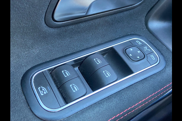 Mercedes-Benz A-Klasse 180 AMG-NIGHT PAKKET/PANO/SFEER/WIDESCREEN/CAMERA