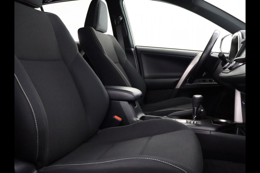 Toyota RAV4 2.5 HYBRID BLACK EDITION AUTOMAAT GARANTIE 6-2028 NAVI.PDC.CAMERA.18 INCH. SLECHTS 99.000 KM. Toyota RAV4 2.5 HYBRID BLACK EDITION AUTOMAAT GARANTIE 6-2028 NAVI.PDC.CAMERA.18 INCH. SLECHTS 99.000 KM.