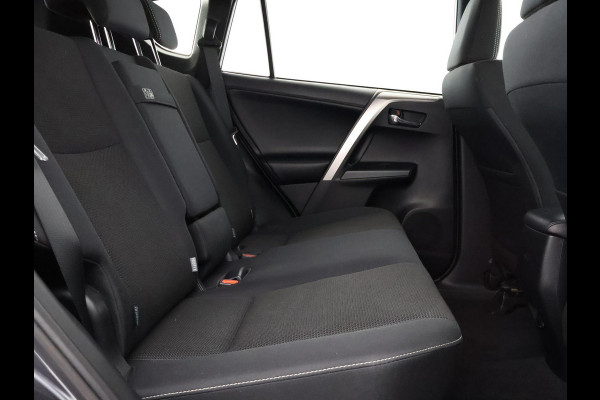 Toyota RAV4 2.5 HYBRID BLACK EDITION AUTOMAAT GARANTIE 6-2028 NAVI.PDC.CAMERA.18 INCH. SLECHTS 99.000 KM. Toyota RAV4 2.5 HYBRID BLACK EDITION AUTOMAAT GARANTIE 6-2028 NAVI.PDC.CAMERA.18 INCH. SLECHTS 99.000 KM.