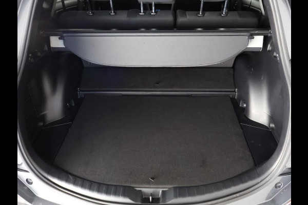 Toyota RAV4 2.5 HYBRID BLACK EDITION AUTOMAAT GARANTIE 6-2028 NAVI.PDC.CAMERA.18 INCH. SLECHTS 99.000 KM. Toyota RAV4 2.5 HYBRID BLACK EDITION AUTOMAAT GARANTIE 6-2028 NAVI.PDC.CAMERA.18 INCH. SLECHTS 99.000 KM.