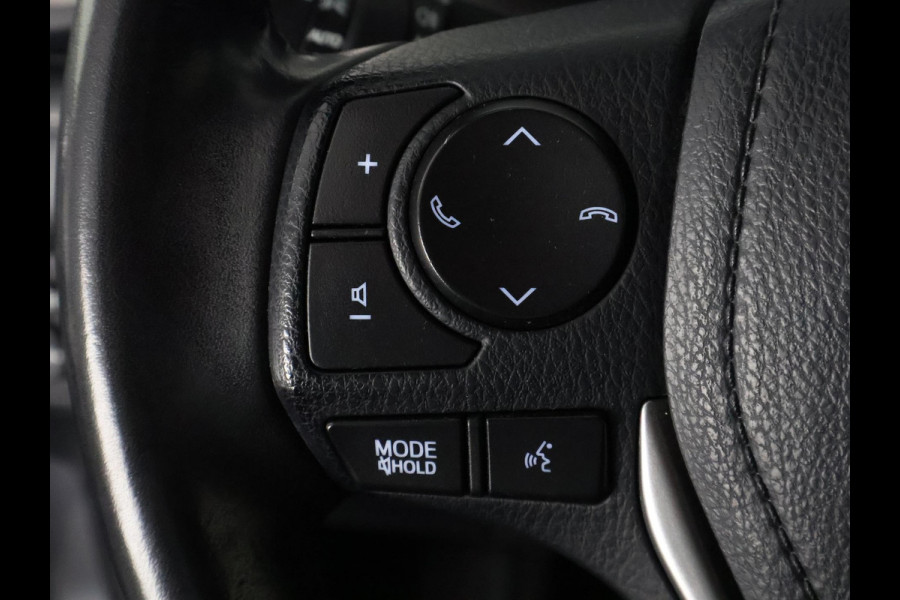 Toyota RAV4 2.5 HYBRID BLACK EDITION AUTOMAAT GARANTIE 6-2028 NAVI.PDC.CAMERA.18 INCH. SLECHTS 99.000 KM. Toyota RAV4 2.5 HYBRID BLACK EDITION AUTOMAAT GARANTIE 6-2028 NAVI.PDC.CAMERA.18 INCH. SLECHTS 99.000 KM.