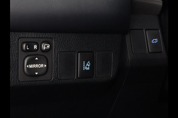 Toyota RAV4 2.5 HYBRID BLACK EDITION AUTOMAAT GARANTIE 6-2028 NAVI.PDC.CAMERA.18 INCH. SLECHTS 99.000 KM. Toyota RAV4 2.5 HYBRID BLACK EDITION AUTOMAAT GARANTIE 6-2028 NAVI.PDC.CAMERA.18 INCH. SLECHTS 99.000 KM.