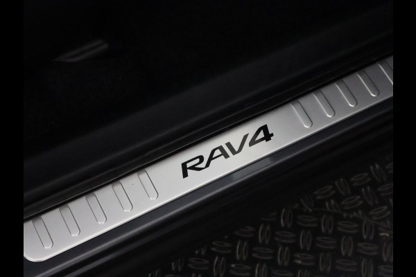 Toyota RAV4 2.5 HYBRID BLACK EDITION AUTOMAAT GARANTIE 6-2028 NAVI.PDC.CAMERA.18 INCH. SLECHTS 99.000 KM. Toyota RAV4 2.5 HYBRID BLACK EDITION AUTOMAAT GARANTIE 6-2028 NAVI.PDC.CAMERA.18 INCH. SLECHTS 99.000 KM.