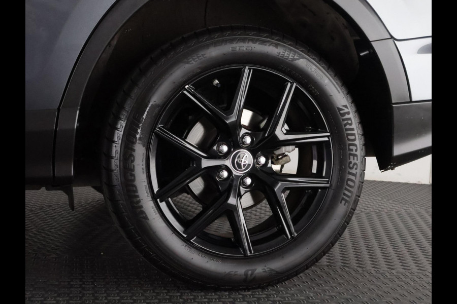 Toyota RAV4 2.5 HYBRID BLACK EDITION AUTOMAAT GARANTIE 6-2028 NAVI.PDC.CAMERA.18 INCH. SLECHTS 99.000 KM. Toyota RAV4 2.5 HYBRID BLACK EDITION AUTOMAAT GARANTIE 6-2028 NAVI.PDC.CAMERA.18 INCH. SLECHTS 99.000 KM.