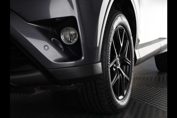 Toyota RAV4 2.5 HYBRID BLACK EDITION AUTOMAAT GARANTIE 6-2028 NAVI.PDC.CAMERA.18 INCH. SLECHTS 99.000 KM. Toyota RAV4 2.5 HYBRID BLACK EDITION AUTOMAAT GARANTIE 6-2028 NAVI.PDC.CAMERA.18 INCH. SLECHTS 99.000 KM.