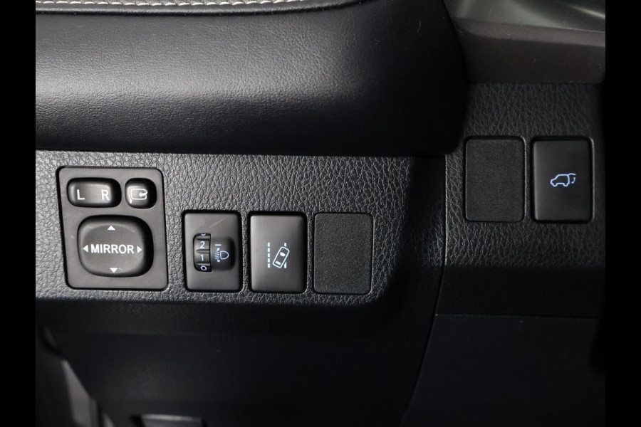 Toyota RAV4 2.5 HYBRID DYNAMIC BLACK GARANTIE 10-2027 NAVI.ADAPTIVE CRUISE.PDC VOOR+ACHTER 100% ONDERHOUDEN