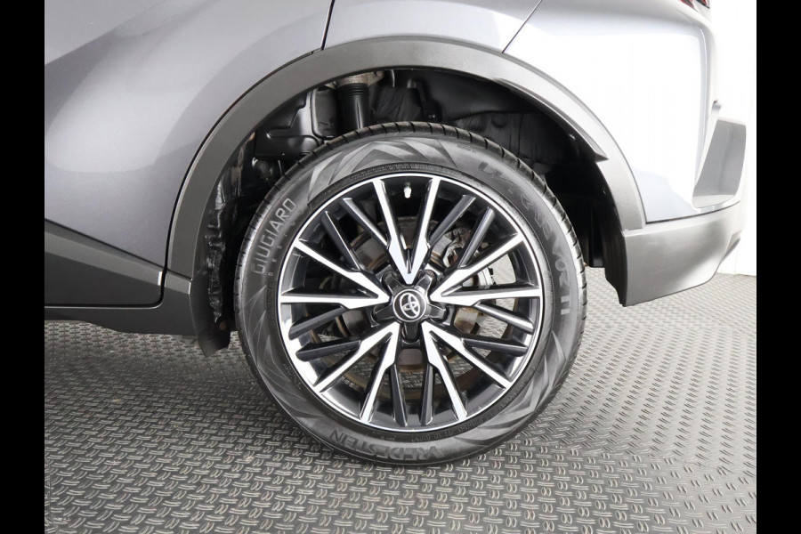 Toyota C-HR 116 PK DYNAMIC URBAN NAVI 1e EIG GARANTIE 6-2028 ! LMV.CLIMA. ADAPTIEF CRUISE CONTROL . KEYLESS ENTRY . ELEKTRISCHE INKLAPBARE SPIEGELS .