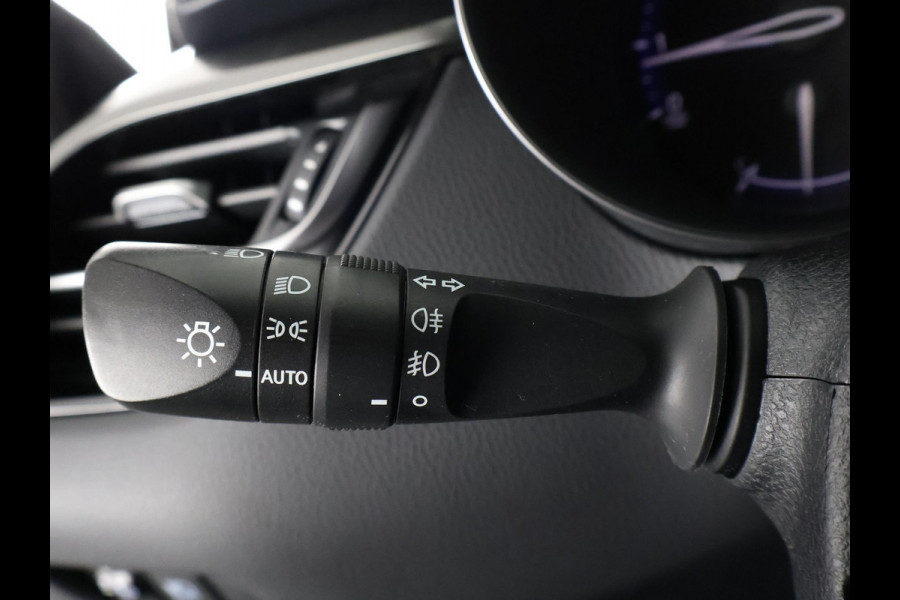 Toyota C-HR 116 PK DYNAMIC URBAN NAVI 1e EIG GARANTIE 6-2028 ! LMV.CLIMA. ADAPTIEF CRUISE CONTROL . KEYLESS ENTRY . ELEKTRISCHE INKLAPBARE SPIEGELS .