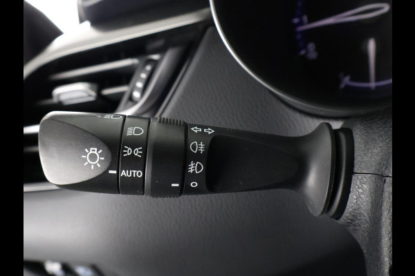 Toyota C-HR 116 PK DYNAMIC URBAN NAVI 1e EIG GARANTIE 6-2028 ! LMV.CLIMA. ADAPTIEF CRUISE CONTROL . KEYLESS ENTRY . ELEKTRISCHE INKLAPBARE SPIEGELS .