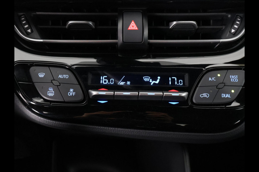 Toyota C-HR 116 PK DYNAMIC URBAN NAVI 1e EIG GARANTIE 6-2028 ! LMV.CLIMA. ADAPTIEF CRUISE CONTROL . KEYLESS ENTRY . ELEKTRISCHE INKLAPBARE SPIEGELS .