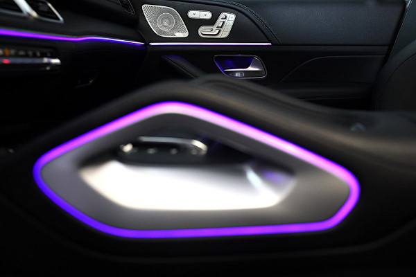 Mercedes-Benz GLE 400 e 4MATIC AMG 63 Look / FACELIFT / Head Up / Leder / 360 Camera / Memory / Open Pano / 22 Inch / Led