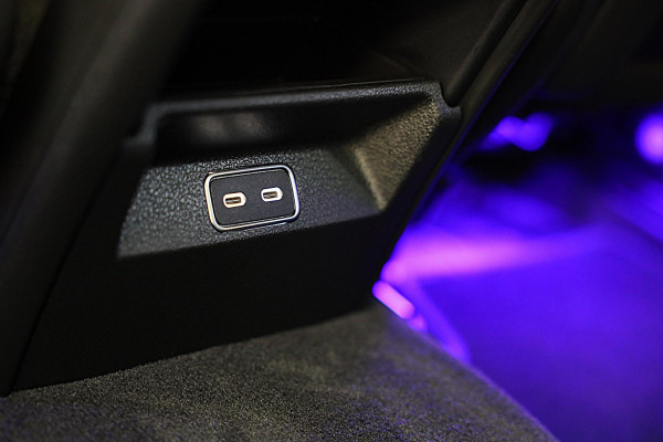 Mercedes-Benz GLE 400 e 4MATIC AMG 63 Look / FACELIFT / Head Up / Leder / 360 Camera / Memory / Open Pano / 22 Inch / Led