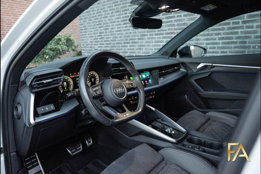 Audi A3 Sportback 45 TFSI e S Line Competition Panodak|RSseats|Sfeer|Headup|Massage|19Inch Audi A3 Sportback 45 TFSI e S Line Competition Panodak|RSseats|Sfeer|Headup|Massage|19Inch