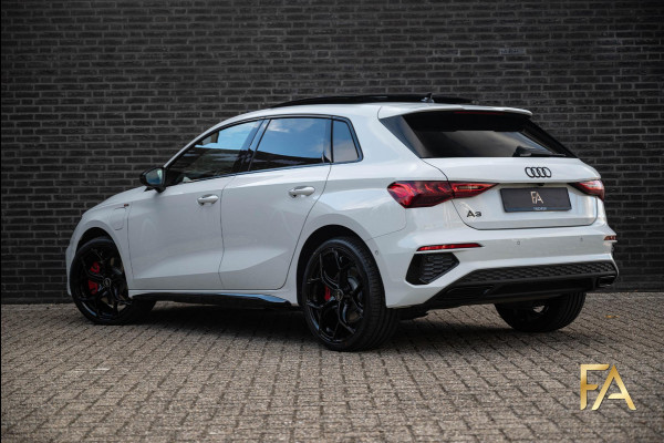 Audi A3 Sportback 45 TFSI e S Line Competition Panodak|RSseats|Sfeer|Headup|Massage|19Inch Audi A3 Sportback 45 TFSI e S Line Competition Panodak|RSseats|Sfeer|Headup|Massage|19Inch