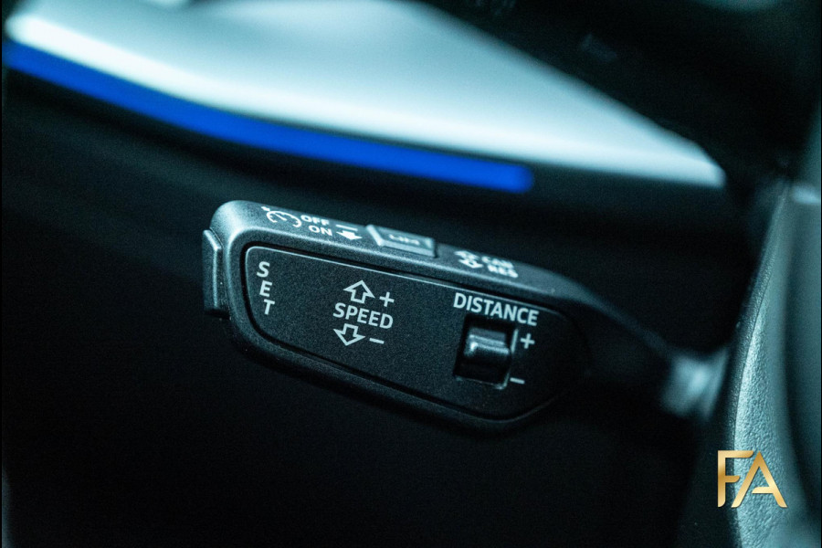 Audi A3 Sportback 45 TFSI e S Line Competition Panodak|RSseats|Sfeer|Headup|Massage|19Inch Audi A3 Sportback 45 TFSI e S Line Competition Panodak|RSseats|Sfeer|Headup|Massage|19Inch