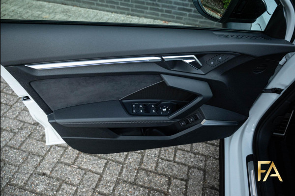 Audi A3 Sportback 45 TFSI e S Line Competition Panodak|RSseats|Sfeer|Headup|Massage|19Inch Audi A3 Sportback 45 TFSI e S Line Competition Panodak|RSseats|Sfeer|Headup|Massage|19Inch