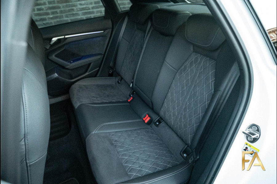 Audi A3 Sportback 45 TFSI e S Line Competition Panodak|RSseats|Sfeer|Headup|Massage|19Inch Audi A3 Sportback 45 TFSI e S Line Competition Panodak|RSseats|Sfeer|Headup|Massage|19Inch