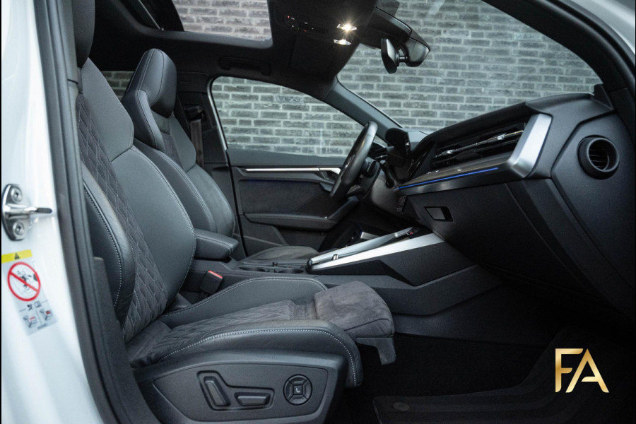 Audi A3 Sportback 45 TFSI e S Line Competition Panodak|RSseats|Sfeer|Headup|Massage|19Inch Audi A3 Sportback 45 TFSI e S Line Competition Panodak|RSseats|Sfeer|Headup|Massage|19Inch