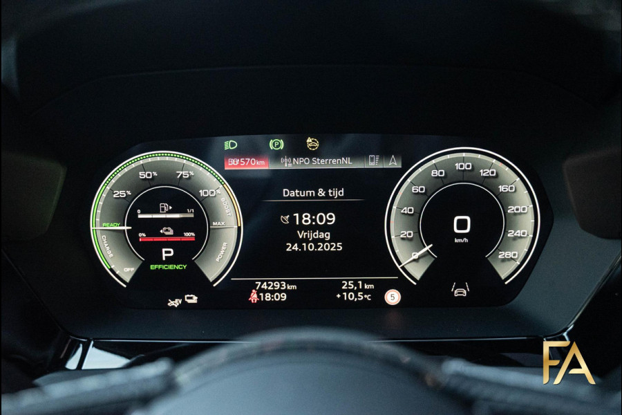 Audi A3 Sportback 45 TFSI e S Line Competition Panodak|RSseats|Sfeer|Headup|Massage|19Inch Audi A3 Sportback 45 TFSI e S Line Competition Panodak|RSseats|Sfeer|Headup|Massage|19Inch