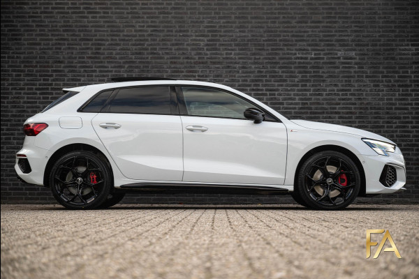 Audi A3 Sportback 45 TFSI e S Line Competition Panodak|RSseats|Sfeer|Headup|Massage|19Inch Audi A3 Sportback 45 TFSI e S Line Competition Panodak|RSseats|Sfeer|Headup|Massage|19Inch