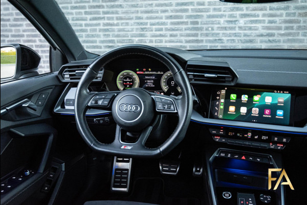 Audi A3 Sportback 45 TFSI e S Line Competition Panodak|RSseats|Sfeer|Headup|Massage|19Inch Audi A3 Sportback 45 TFSI e S Line Competition Panodak|RSseats|Sfeer|Headup|Massage|19Inch