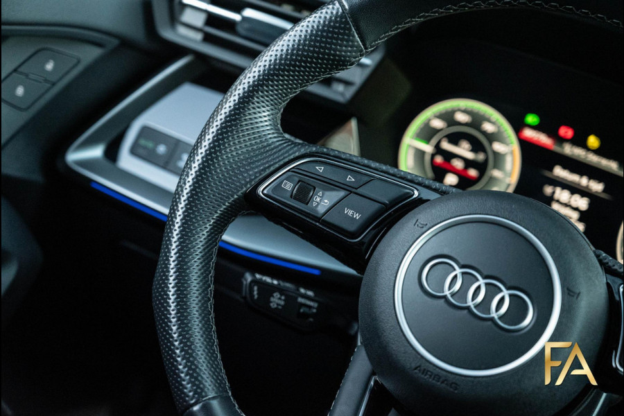 Audi A3 Sportback 45 TFSI e S Line Competition Panodak|RSseats|Sfeer|Headup|Massage|19Inch Audi A3 Sportback 45 TFSI e S Line Competition Panodak|RSseats|Sfeer|Headup|Massage|19Inch