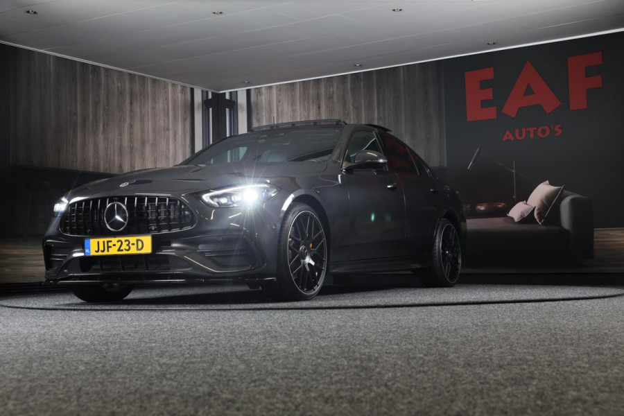 Mercedes-Benz C-Klasse 300 e AMG 63 Look / Camera / Acc / Lane Assist / F1 / Verwarming 4x / Leder / Open Pano / Dode Hoek / 20 In Mercedes-Benz C-Klasse 300 e AMG 63 Look / Camera / Acc / Lane Assist / F1 / Verwarming 4x / Leder / Open Pano / Dode Hoek / 20 In