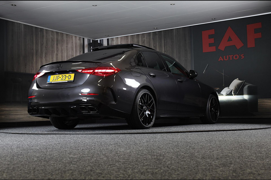 Mercedes-Benz C-Klasse 300 e AMG 63 Look / Camera / Acc / Lane Assist / F1 / Verwarming 4x / Leder / Open Pano / Dode Hoek / 20 In Mercedes-Benz C-Klasse 300 e AMG 63 Look / Camera / Acc / Lane Assist / F1 / Verwarming 4x / Leder / Open Pano / Dode Hoek / 20 In