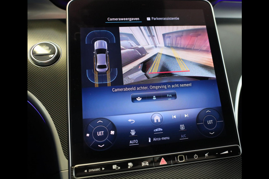 Mercedes-Benz C-Klasse 300 e AMG 63 Look / Camera / Acc / Lane Assist / F1 / Verwarming 4x / Leder / Open Pano / Dode Hoek / 20 In Mercedes-Benz C-Klasse 300 e AMG 63 Look / Camera / Acc / Lane Assist / F1 / Verwarming 4x / Leder / Open Pano / Dode Hoek / 20 In