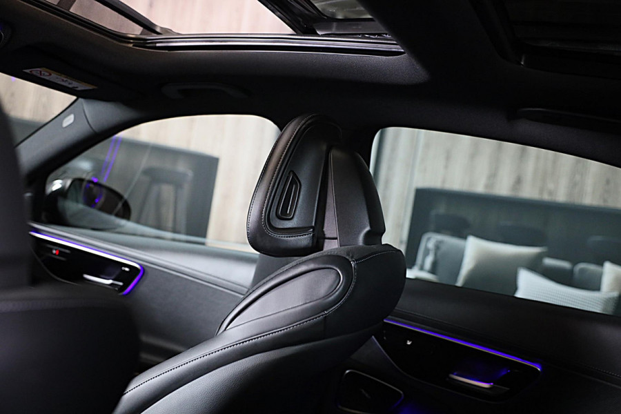 Mercedes-Benz C-Klasse 300 e AMG 63 Look / Camera / Acc / Lane Assist / F1 / Verwarming 4x / Leder / Open Pano / Dode Hoek / 20 In Mercedes-Benz C-Klasse 300 e AMG 63 Look / Camera / Acc / Lane Assist / F1 / Verwarming 4x / Leder / Open Pano / Dode Hoek / 20 In