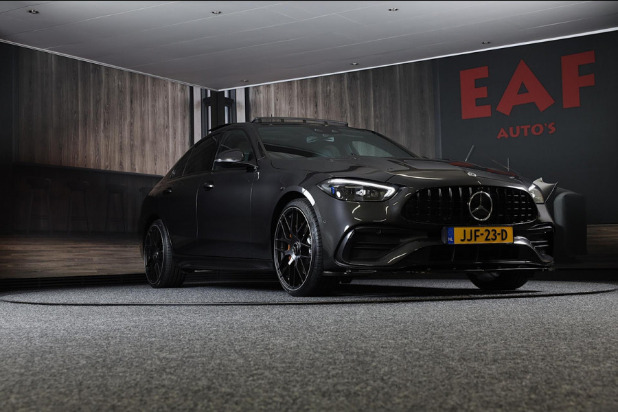 Mercedes-Benz C-Klasse 300 e AMG 63 Look / Camera / Acc / Lane Assist / F1 / Verwarming 4x / Leder / Open Pano / Dode Hoek / 20 In Mercedes-Benz C-Klasse 300 e AMG 63 Look / Camera / Acc / Lane Assist / F1 / Verwarming 4x / Leder / Open Pano / Dode Hoek / 20 In